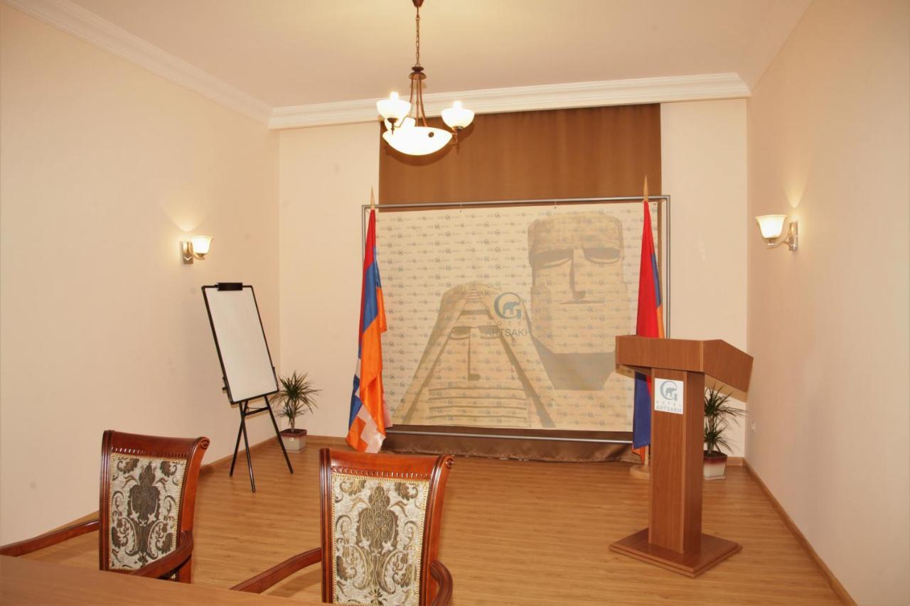 Artsakh Hotel Yerevan Exterior photo