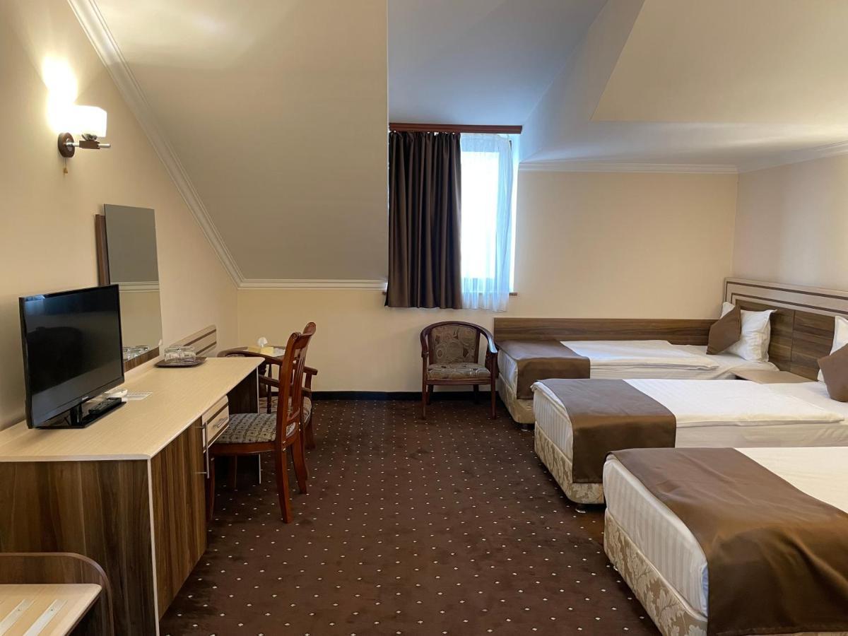 Artsakh Hotel Yerevan Exterior photo