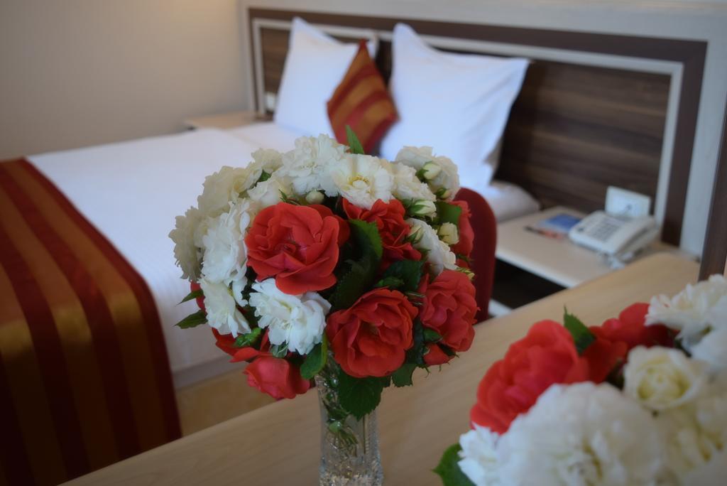 Artsakh Hotel Yerevan Exterior photo